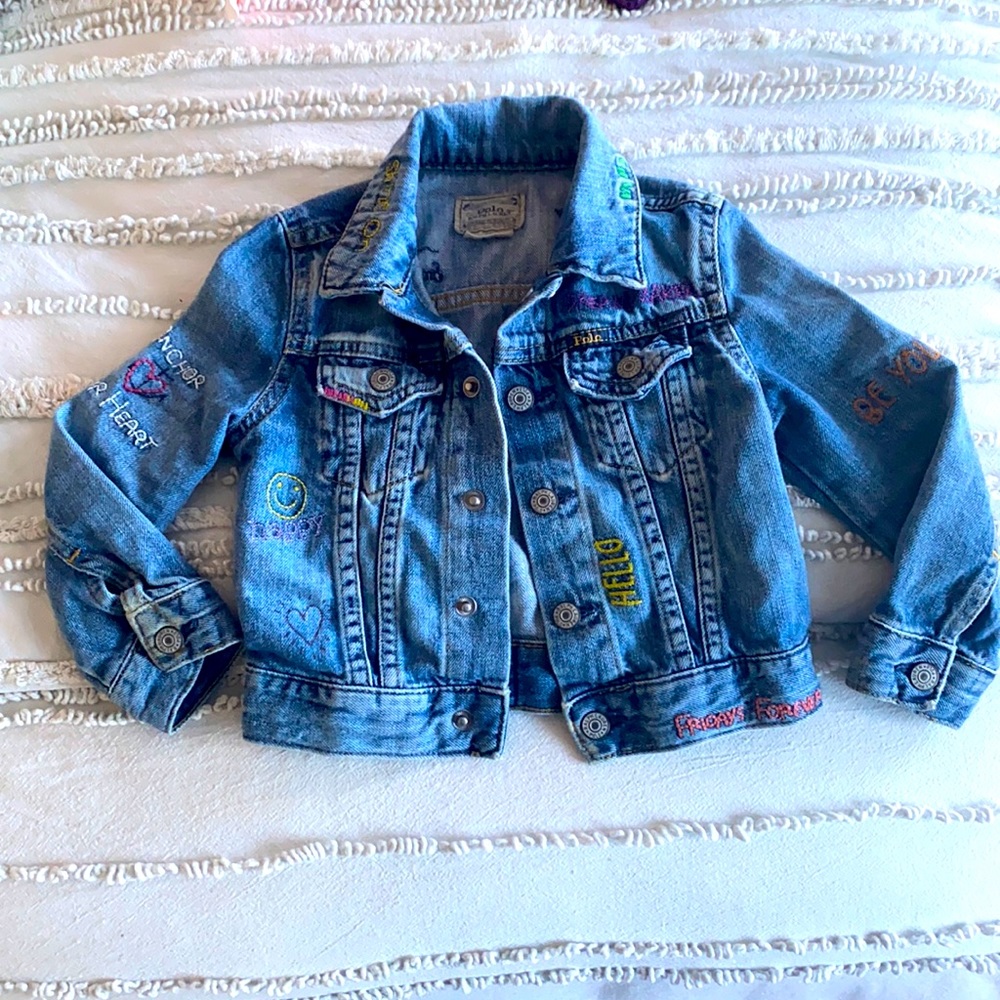 Polo Ralph Lauren toddler girl denim jacket 3T, in new condition.